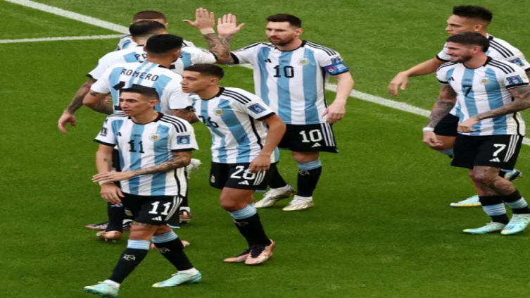 Argentina jugaría dos amistosos en el país para festejar la Copa