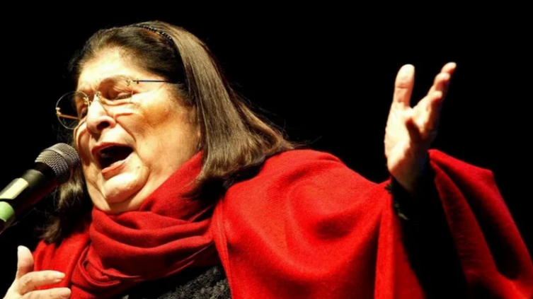 Según Rolling Stone, Mercedes Sosa, una de las mejores cantantes de todos los tiempos 