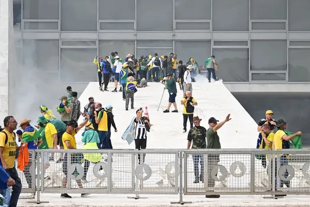 Ataque de bolsonaristas: echaron al secretario de Seguridad de Brasilia