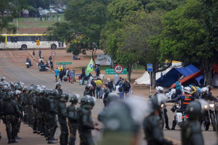 Revelan que militares defendieron a bolsonaristas en el ataque en Brasilia