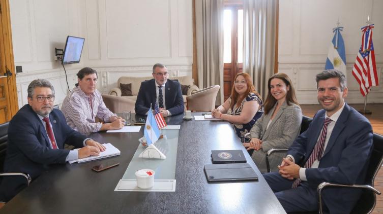 Rimoldi se reunió con la agregada política en Seguridad de la Embajada de Estados Unidos
