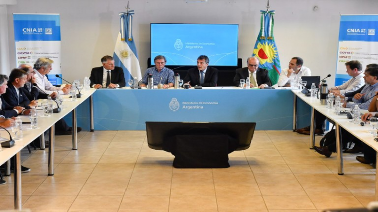 Massa prometió un paquete de medidas por la sequía
