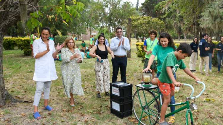 Capacitaron en educación ambiental y alimentación saludable a niños y adultos mayores  