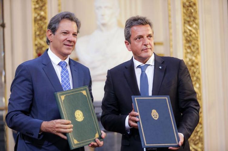 Moneda sudamericana: Massa aclaró que cada país 
