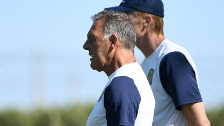Rosario Central si bajarse o no del mercado de pases