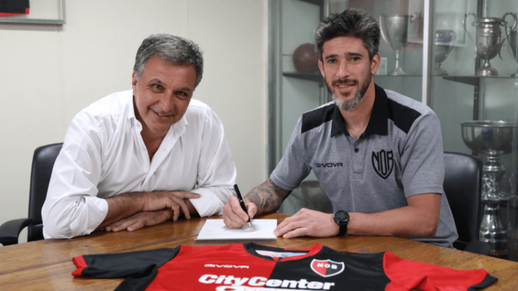Newell ´s: Pablo Pérez firmó la extensión de su contrato