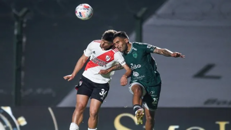 Colón contrató al lateral Felipe Salomoni