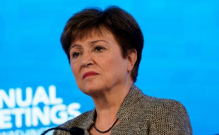 El FMI recomendó al país cumplir metas del acuerdo para estabilizar la economía