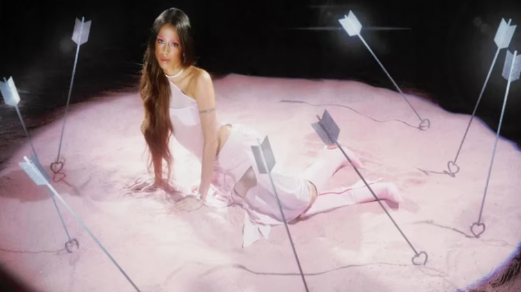 El increíble cambio de look de Tini Stoessel