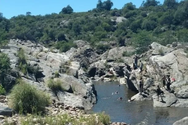San Luis: murió ahogado tras intentar salvar a su hijo