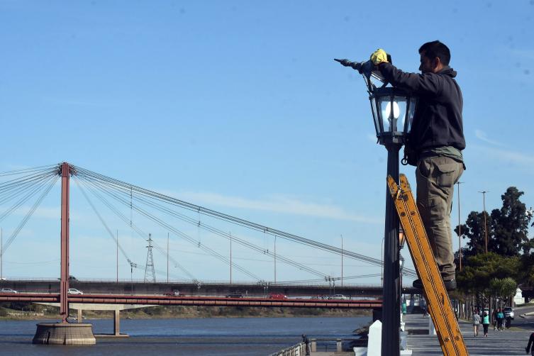 Trabajos de fumigación, iluminación y bacheo previstos para este lunes