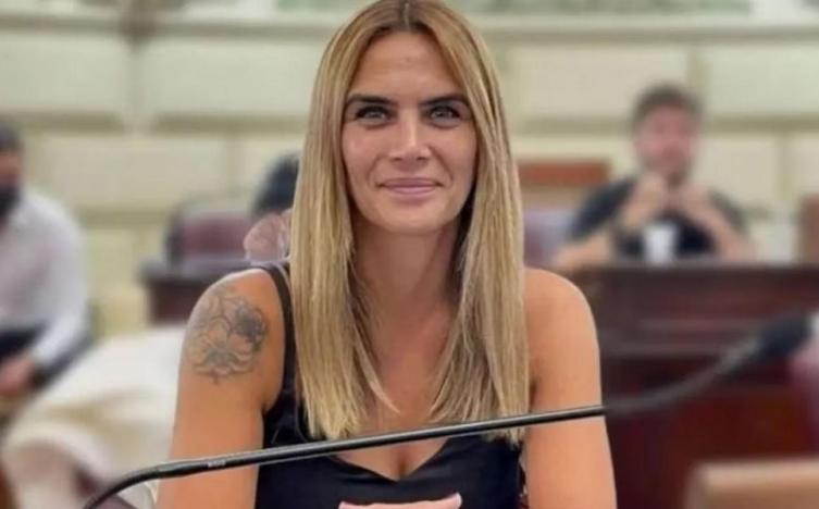 La reacción de Amalia Granata ante el sobreseimiento del ex de Andrea del Boca