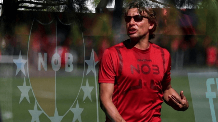 Heinze se prepara para enfrentar a Banfield