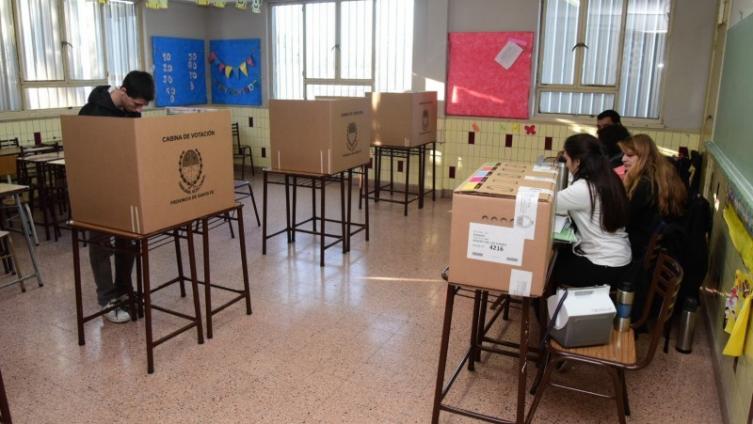 El gobierno provincial efectivizó la convocatoria a elecciones en todo el territorio santafesino