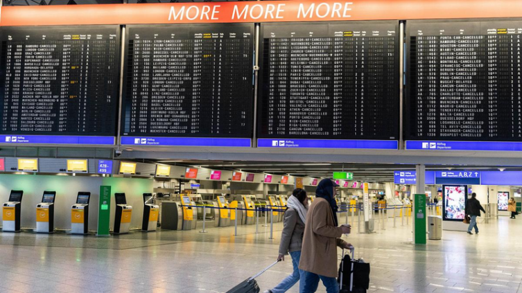 Alemania: una huelga por mejoras salariales paraliza aeropuertos