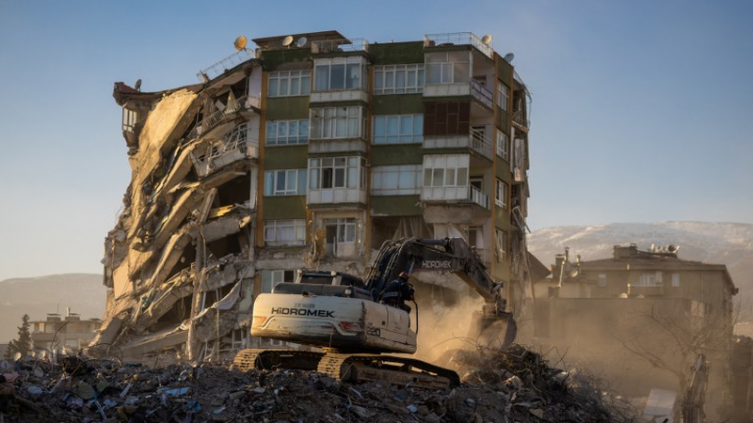 Turquía y Siria: la cantidad de muertos por terremoto supera los 45.000