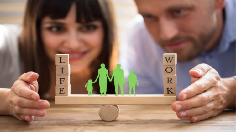 Jornada laboral de cuatro días: Mayor productividad y bienestar