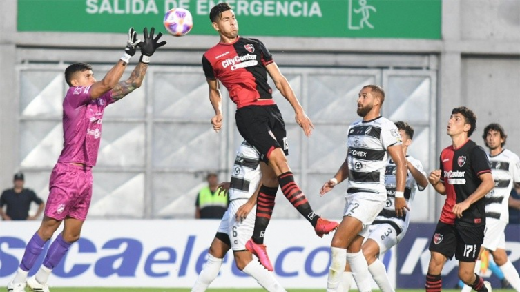 Newell ´s perdió ante Claypole en la Copa Argentina y quedó eliminado