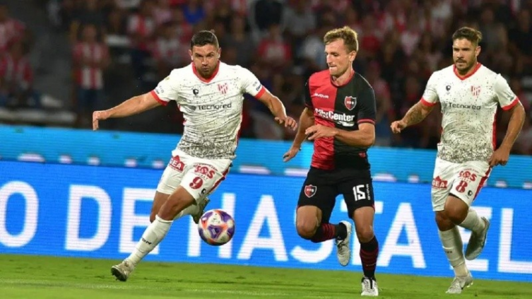 Newell’s perdió 3 a 1 ante Instituto en Córdoba