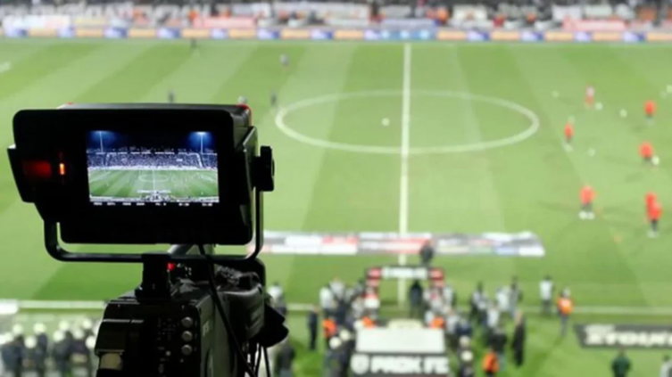 Un fallo bloquea sitios que transmitían fútbol ilegalmente