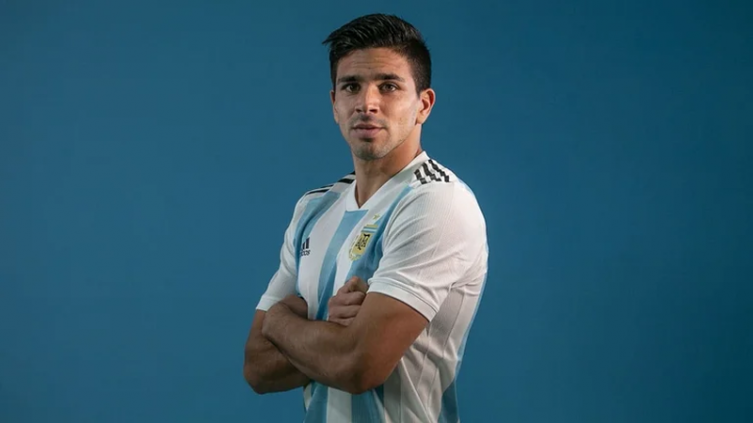 Scaloni convocó a Giovanni Simeone para los amistosos 