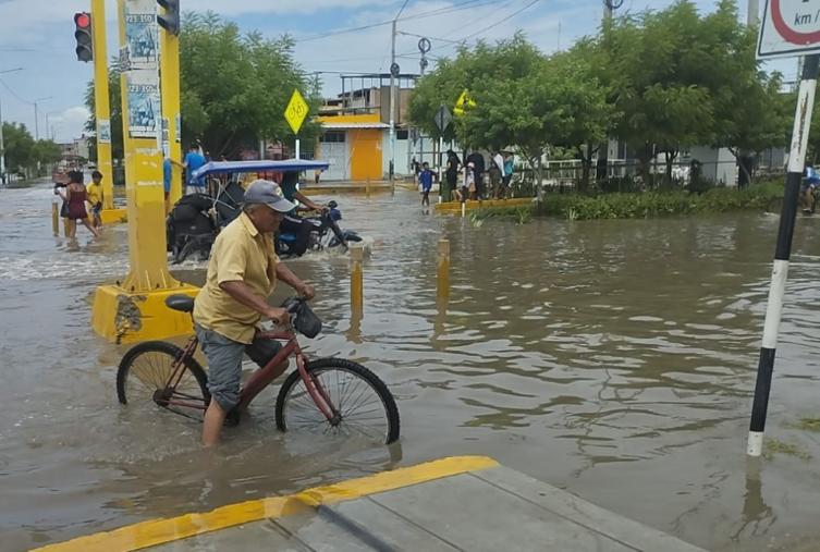 Gobierno declarará en emergencia Lima y otras regiones del norte del Perú por intensas lluvias