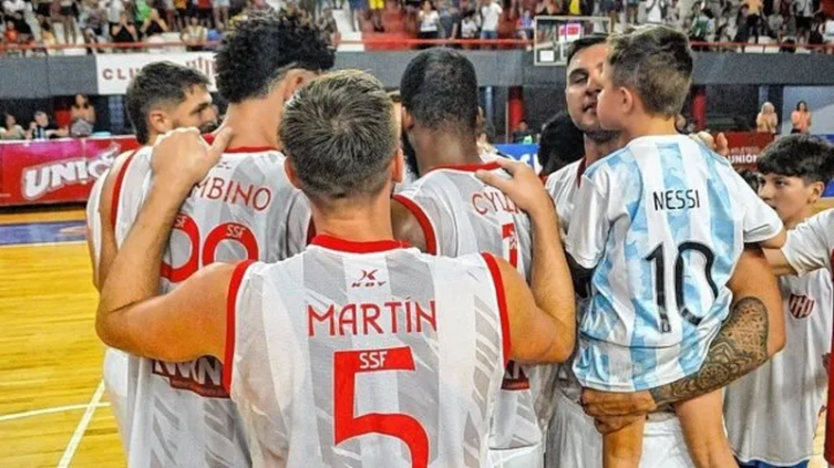 Básquet: Unión continúa su lucha por el descenso