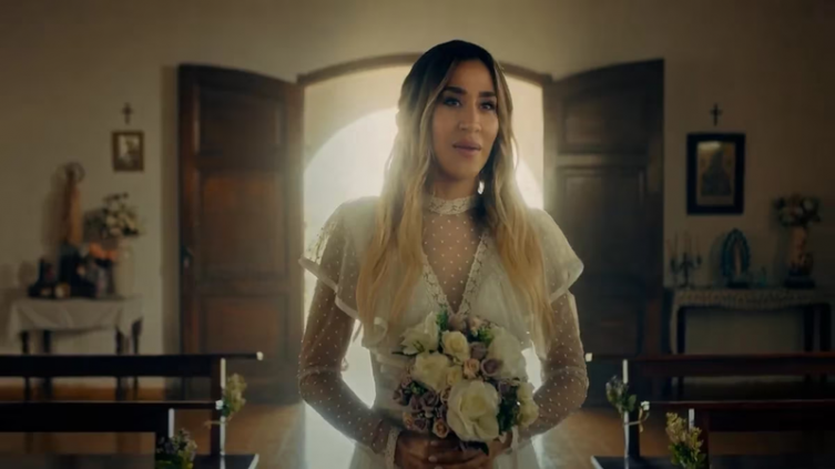 Jimena Barón lanzó el videoclip de Los Locos