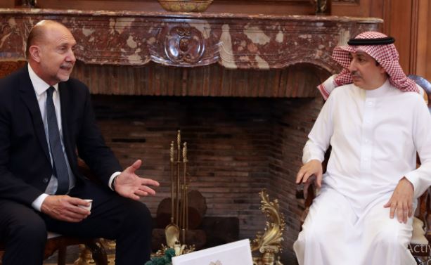 Perotti mantuvo una reunión de trabajo con el embajador de Arabia Saudita