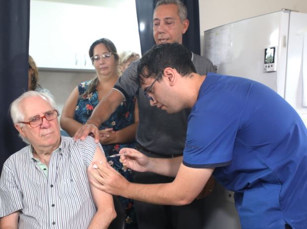 Comenzó la campaña de vacunación antigripal