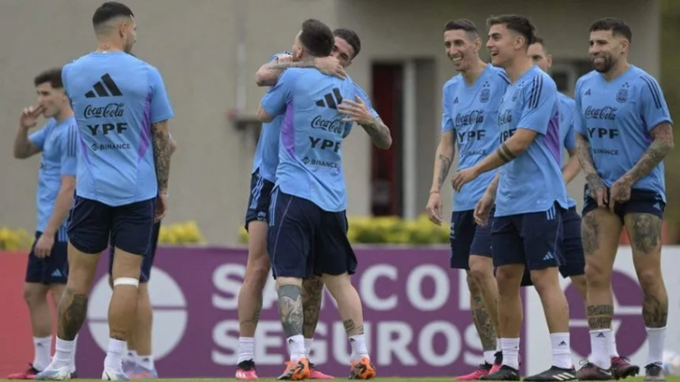 La Selección Argentina se entrenó a puertas abiertas 