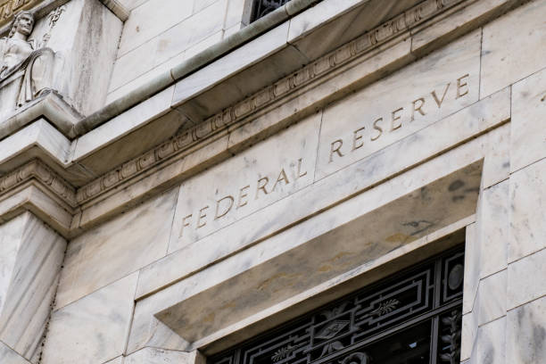 La Reserva Federal de EE.UU. subió 25 puntos la tasa, en medio de la crisis bancaria