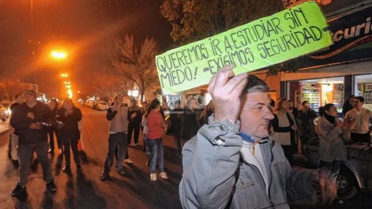 Vecinos reclaman por seguridad