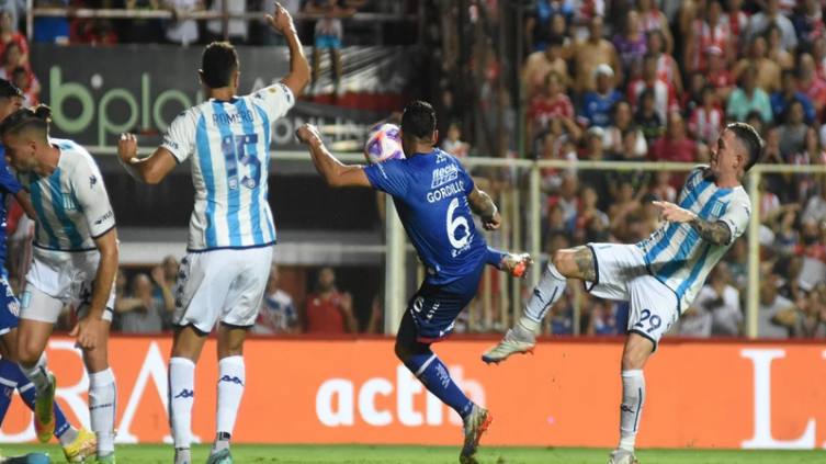 Unión tuvo práctica en domingo para el juego del viernes