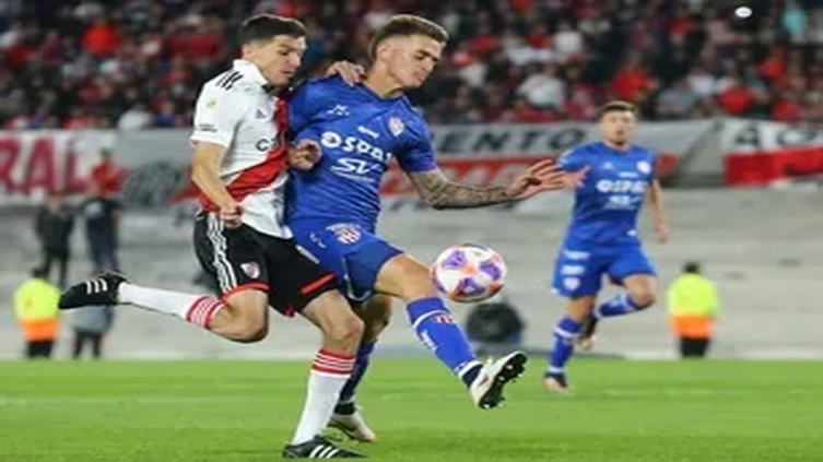 River fue más, pero Unión lo pudo sostener y solo perdió 1 a 0