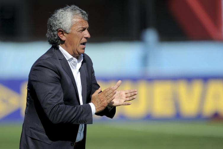 Con cambios y obligado a ganar, Colón recibe a Atlético Tucumán en el Centenario