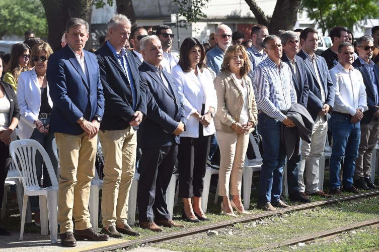 Acto en homenaje a los Veteranos y Caídos en la Guerra de Malvinas