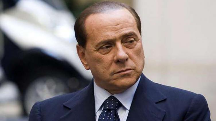 Internaron a Silvio Berlusconi en Italia por problemas cardiovasculares 