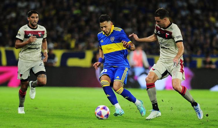 Colón dio el batacazo en la Bombonera y consiguió su primer triunfo en la Liga