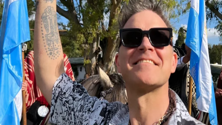 Robbie Williams llegó de incógnito a la Argentina