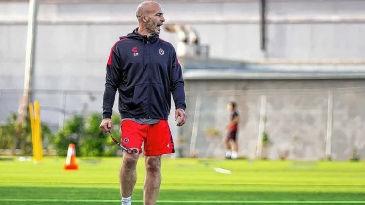 Sebastián Méndez pica en punta para ser el DT de Unión