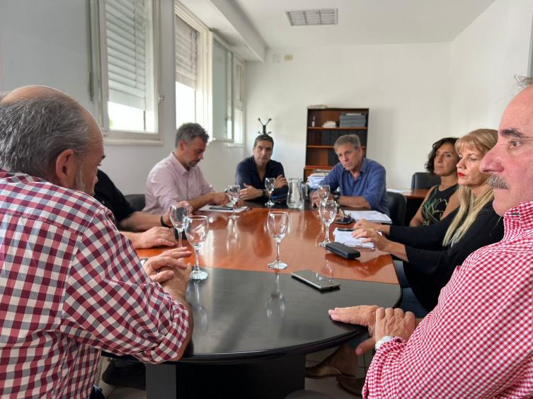Convocan a los Pontoneros del Ejército para retirar los embalsados de la Setúbal