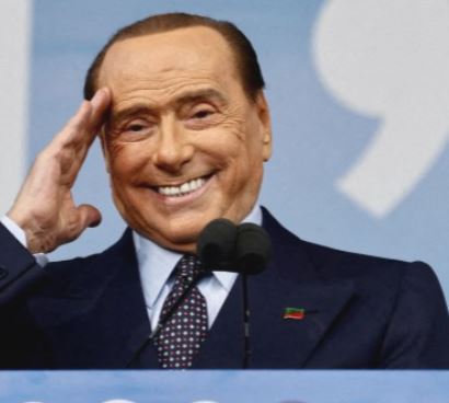 Silvio Berlusconi mejora pero sigue en cuidados intensivos