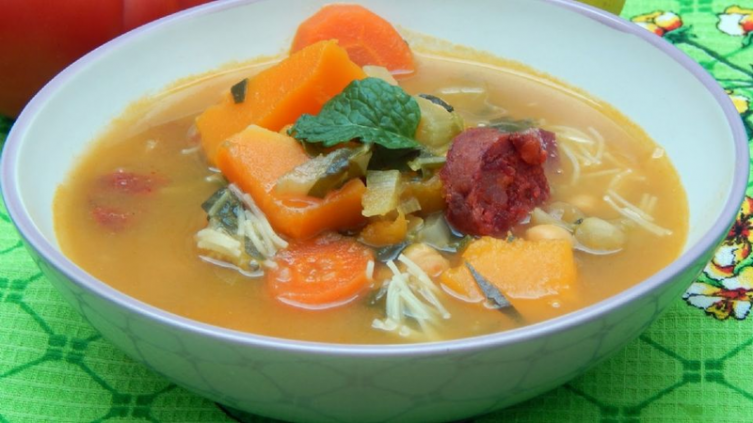 Sopa de garbanzos para entrar en calor