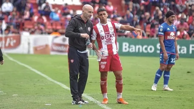 Méndez conforme con el equipo tras empatar con Tigre