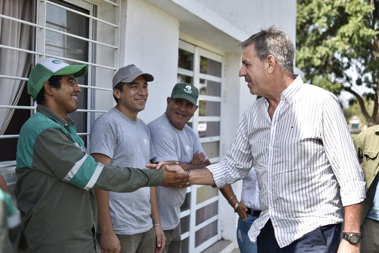 Jatón: “Las conversaciones con los vecinos dan resultados y se transforman en obras”
