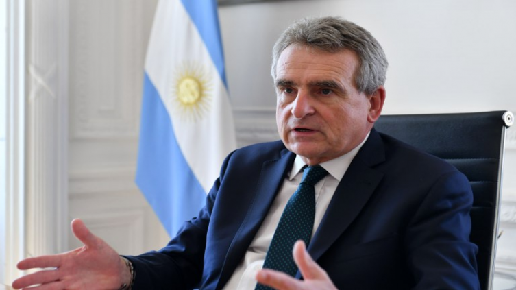 Rossi a definir su precandidatura tras la decisión del Presidente