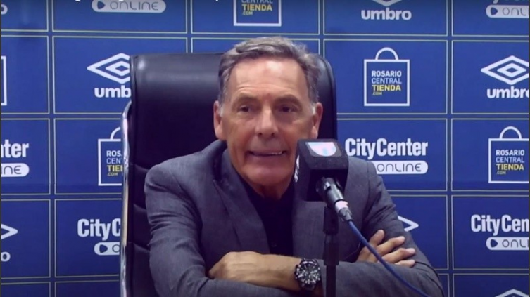Pese a su expulsión y al resultado, Russo se fue conforme
