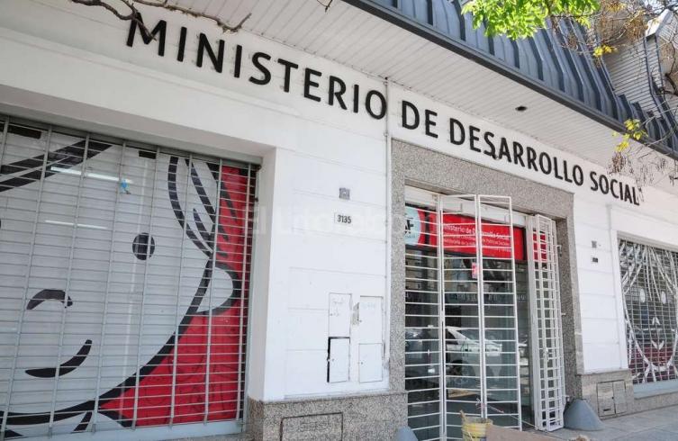 Niñez asiste al joven con discapacidad abandonado en la Estación Belgrano