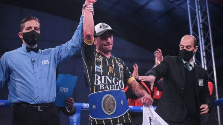 Sábado de títulos: tres combates titulares